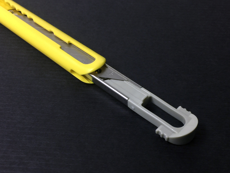 NT Cutter® Snap Off Razor